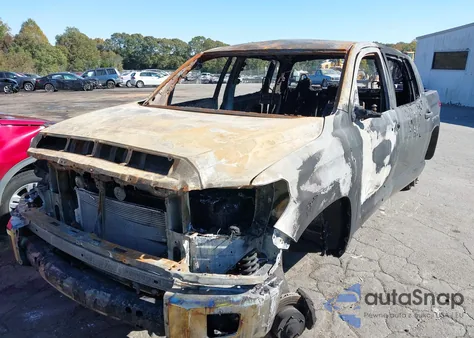 2014 Toyota Tundra Sr5 5.7L V8 z USA, uszkodzony, nr VIN 5TFDW5F16EX323853